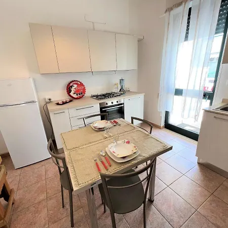 Venerina Climatizzati A 50 M Dal Mare Holiday home