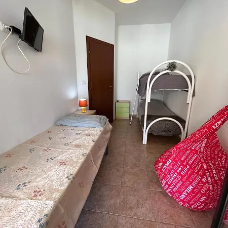Venerina Climatizzati A 50 M Dal Mare Holiday home