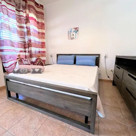 Venerina Climatizzati A 50 M Dal Mare Holiday home *