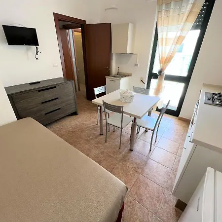 Venerina Climatizzati A 50 M Dal Mare